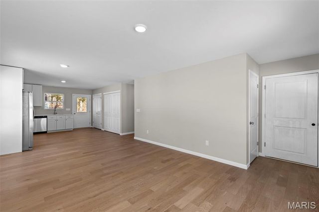 309 E Arlee Avenue, St Louis, MO 63125