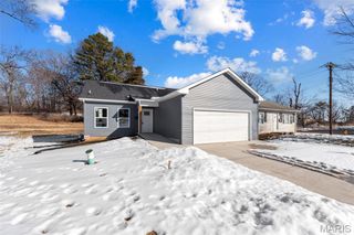 309 E Arlee Avenue, St Louis, MO 63125