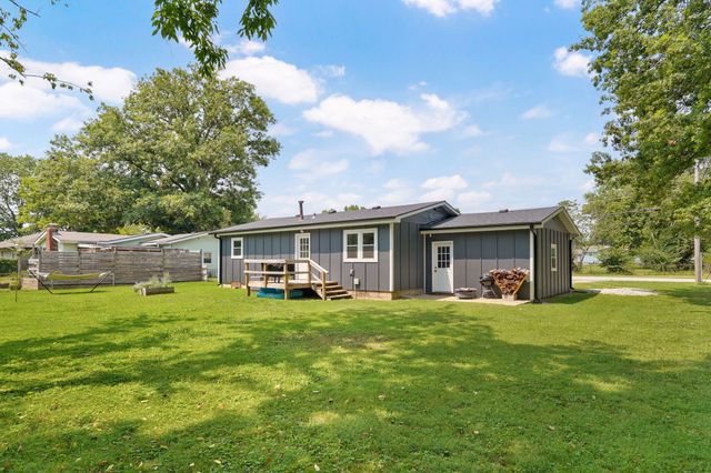 4030 W Collings Street, Springfield, MO 65803