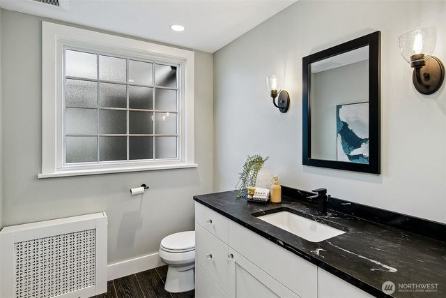 4216 55th Avenue NE, Seattle, WA 98105