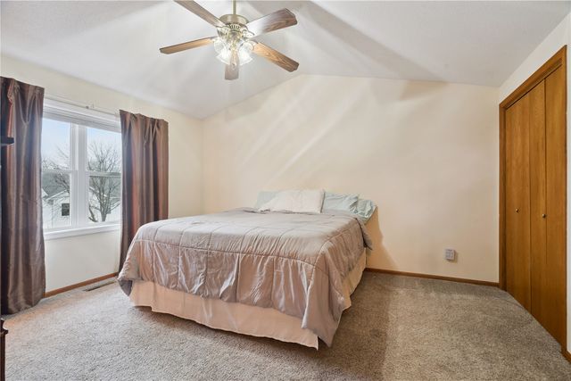 3000 Primrose St, Marion, IA 52302