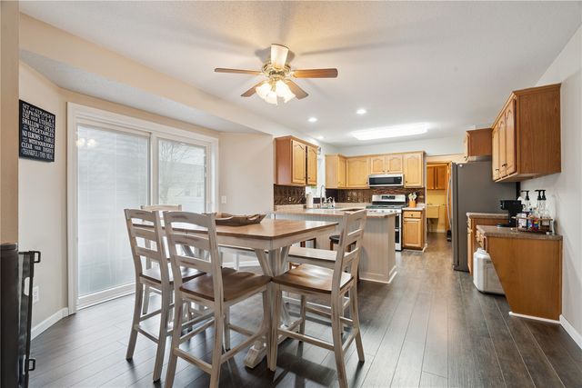 3000 Primrose St, Marion, IA 52302