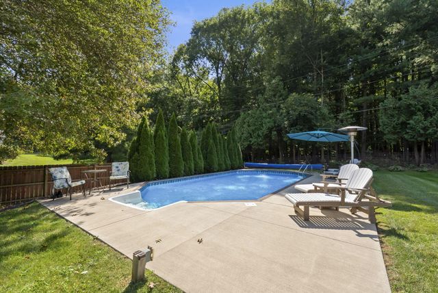 6081 Mayfair Drive, Galena, OH 43021