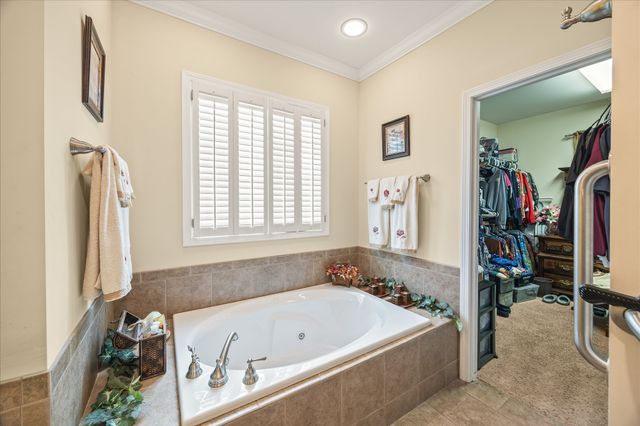 1323 Buckingham Pl, Cookeville, TN 38501