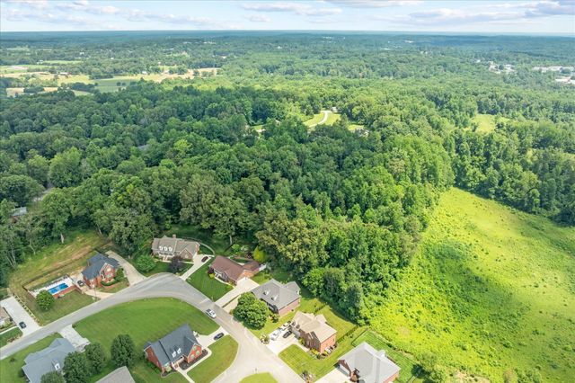 1323 Buckingham Pl, Cookeville, TN 38501