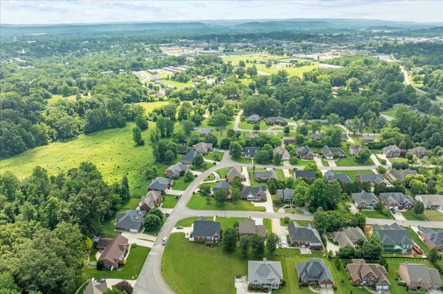 1323 Buckingham Pl, Cookeville, TN 38501