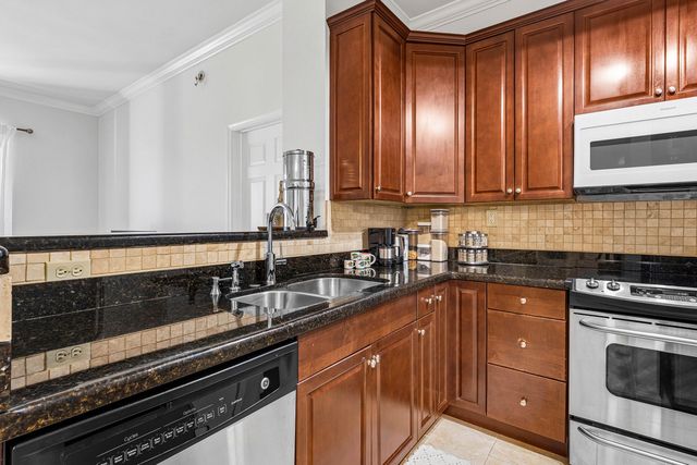 11770 St Andrews Place 304, Wellington, FL 33414