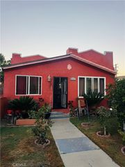 5567 Olive, Long Beach, CA 90805