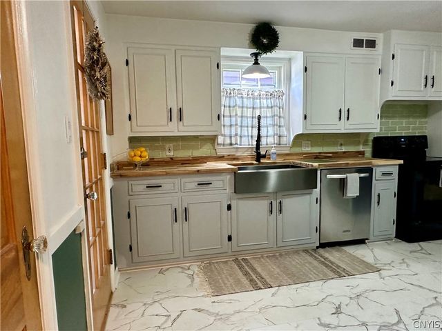 456 Wendell Terrace, Syracuse, NY 13203