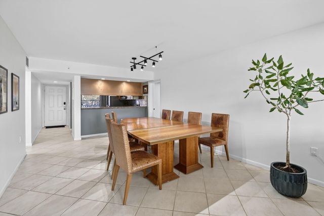 1528 Whitehall Drive 202, Davie, FL 33324