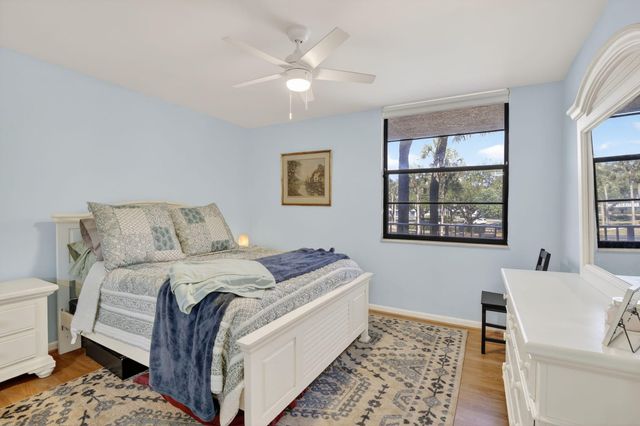 1528 Whitehall Drive 202, Davie, FL 33324