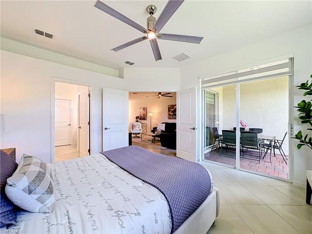 2558 Vine AVE, Naples, FL 34120