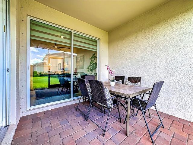 2558 Vine AVE, Naples, FL 34120