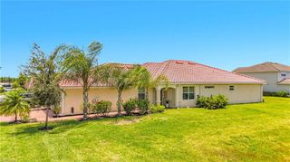 2558 Vine AVE, Naples, FL 34120