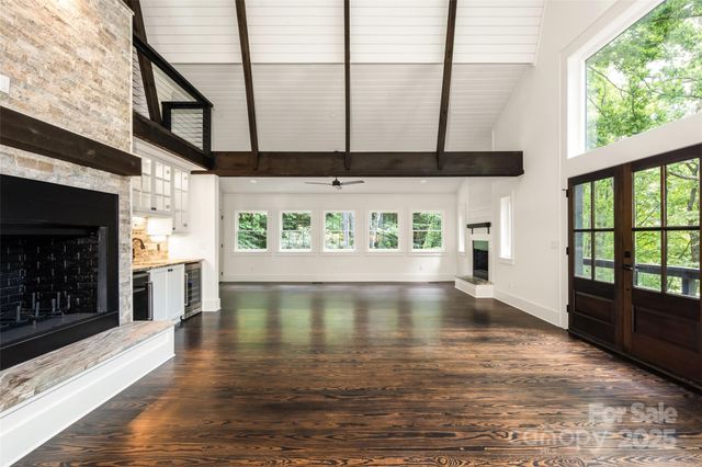 50 Turkey Trot Lane, Burnsville, NC 28714