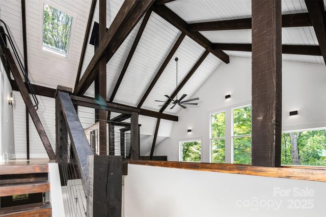 50 Turkey Trot Lane, Burnsville, NC 28714