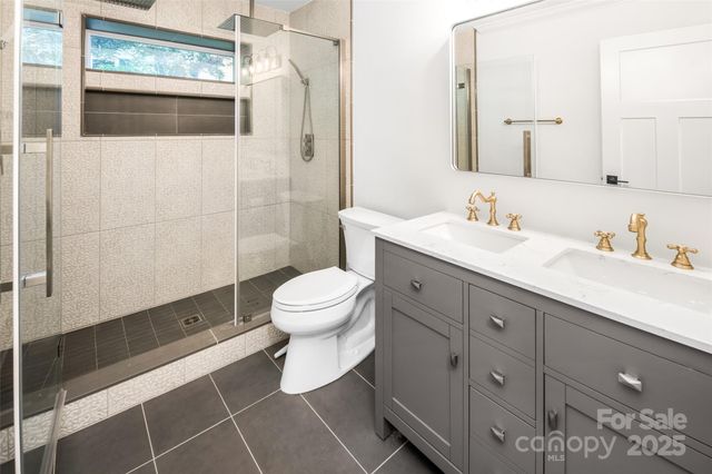 50 Turkey Trot Lane, Burnsville, NC 28714