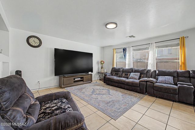 1034 W Sea Star Drive, Tucson, AZ 85704
