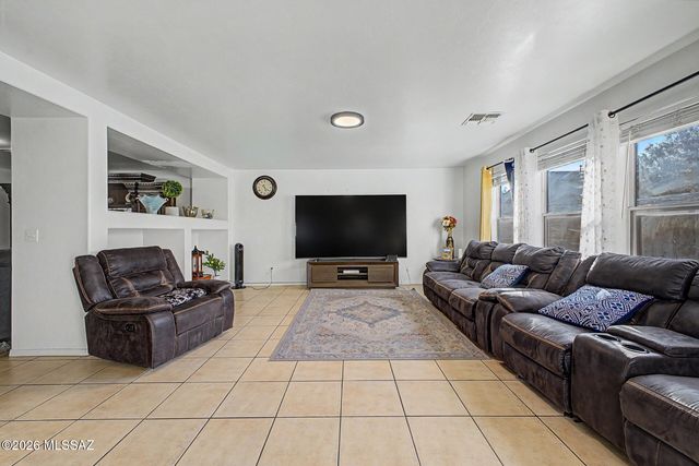 1034 W Sea Star Drive, Tucson, AZ 85704