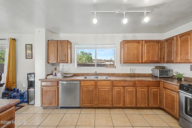 1034 W Sea Star Drive, Tucson, AZ 85704