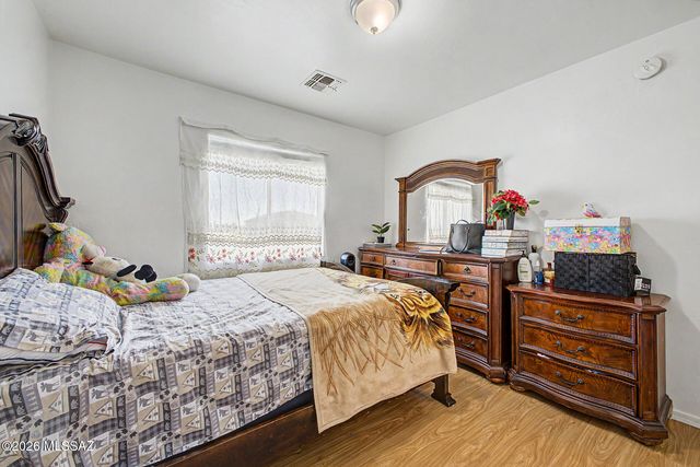 1034 W Sea Star Drive, Tucson, AZ 85704
