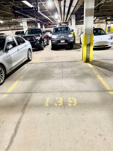 333 W Hubbard Street 4A, Chicago, IL 60654