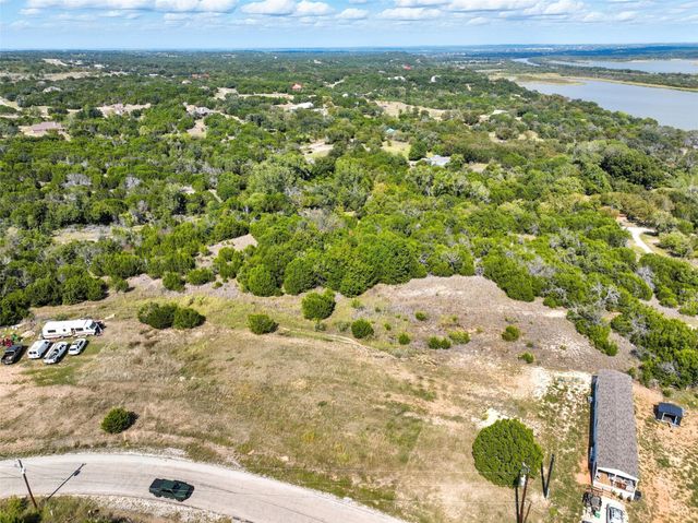 3102 Hilltop Court, Granbury, TX 76048