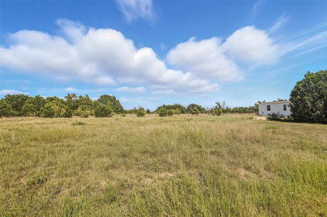3102 Hilltop Court, Granbury, TX 76048