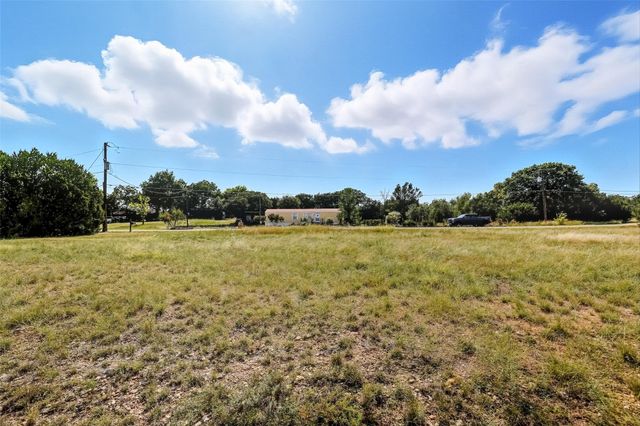 3102 Hilltop Court, Granbury, TX 76048