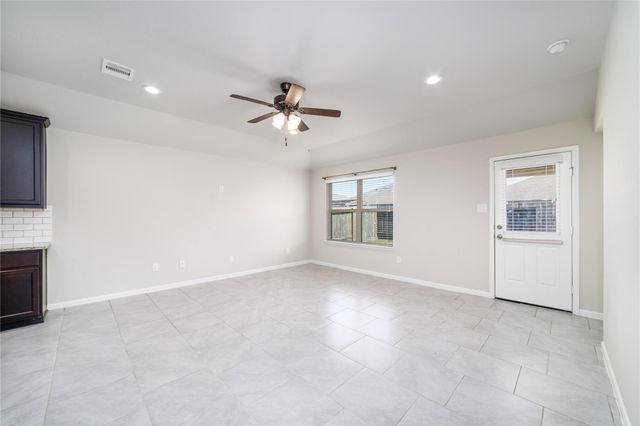 8307 Oakleaf Meadow Court, Rosharon, TX 77583