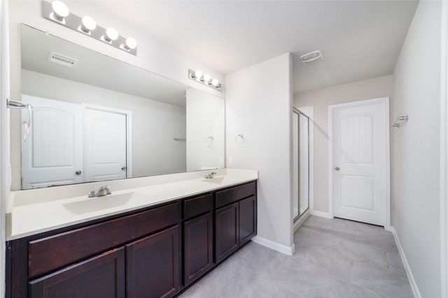 8307 Oakleaf Meadow Court, Rosharon, TX 77583