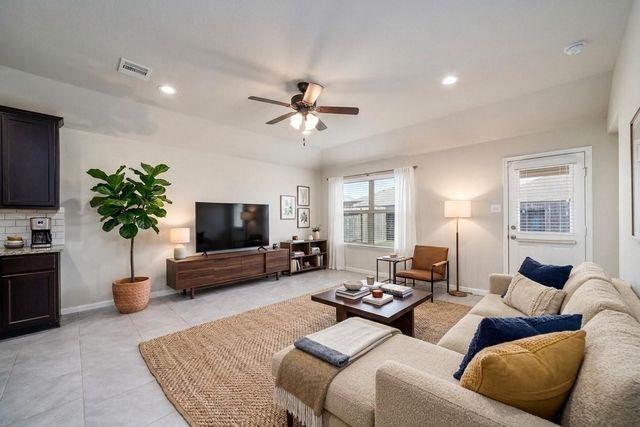 8307 Oakleaf Meadow Court, Rosharon, TX 77583