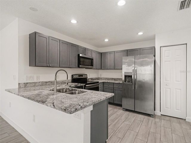 810 21ST STREET E, Bradenton, FL 34208