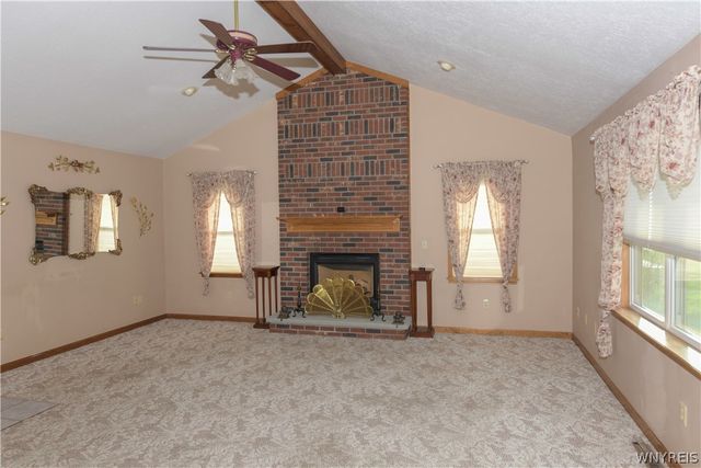 1000 Saunders Settlement Road, Lewiston, NY 14305
