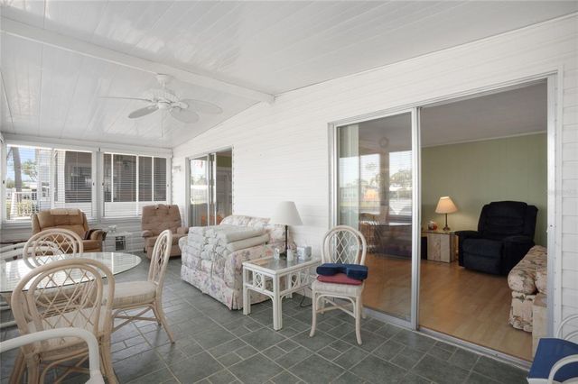 307 WHITE OAK WAY, Sarasota, FL 34237