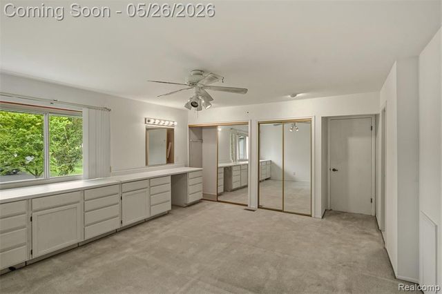 25201 Briarwyke Drive, Farmington, MI 48336