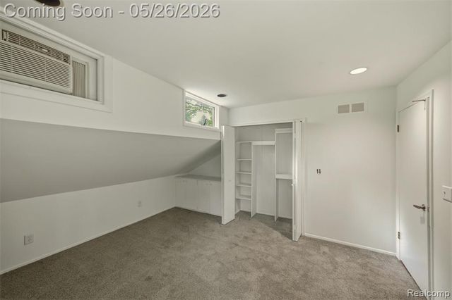25201 Briarwyke Drive, Farmington, MI 48336