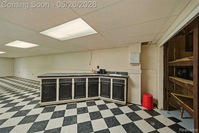 25201 Briarwyke Drive, Farmington, MI 48336
