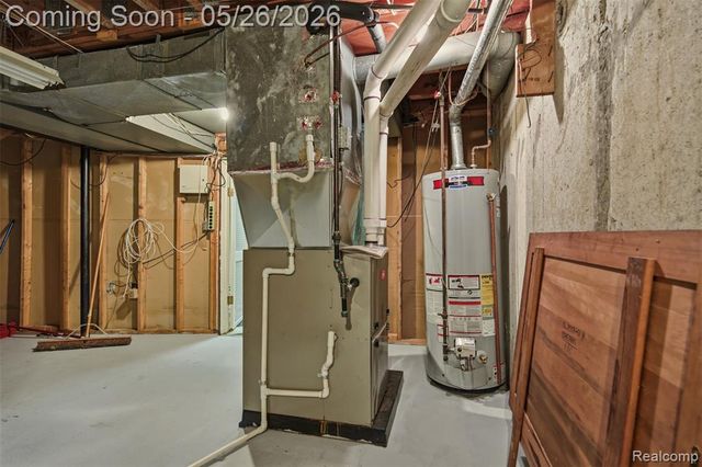 25201 Briarwyke Drive, Farmington, MI 48336