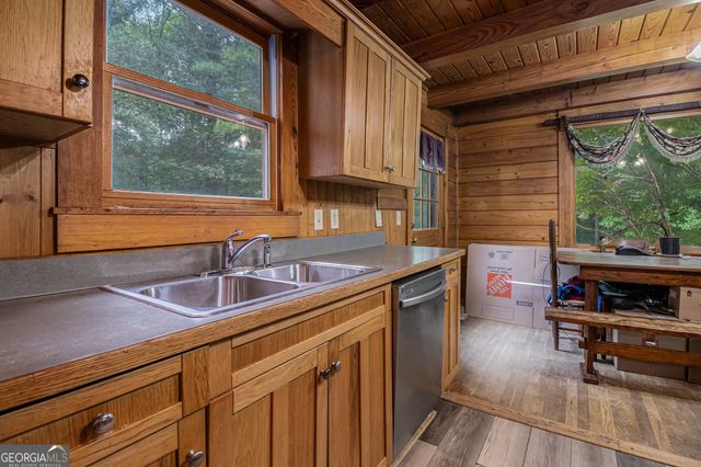 78 Pine Drive, Tallapoosa, GA 30176