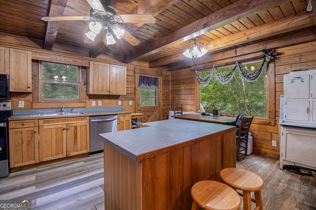 78 Pine Drive, Tallapoosa, GA 30176