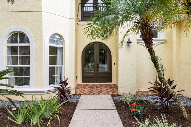 4117 WOODACRE LANE, Tampa, FL 33624