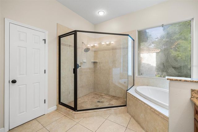 4117 WOODACRE LANE, Tampa, FL 33624