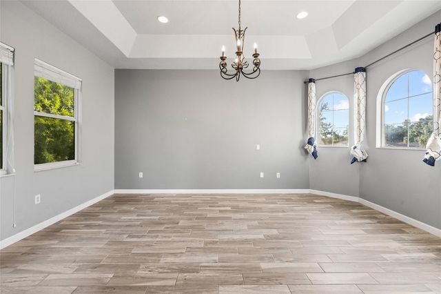 4117 WOODACRE LANE, Tampa, FL 33624