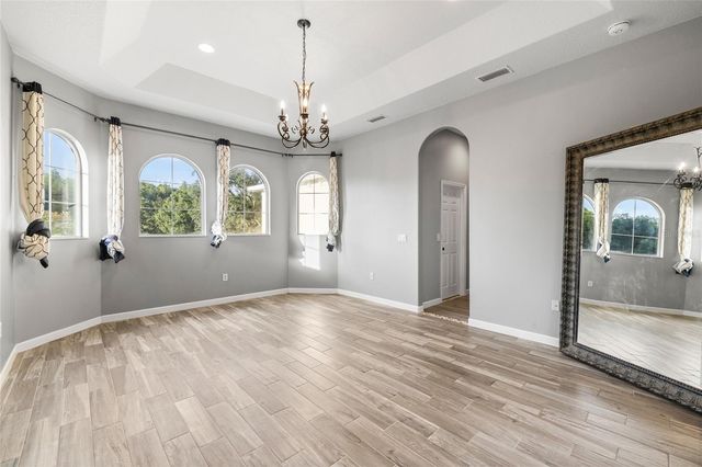 4117 WOODACRE LANE, Tampa, FL 33624