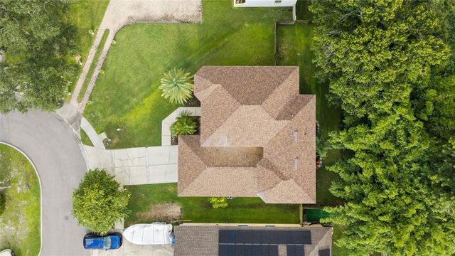 4117 WOODACRE LANE, Tampa, FL 33624
