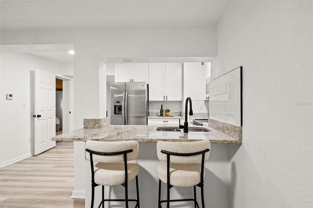 4914 S 82ND STREET, Tampa, FL 33619