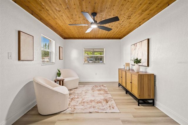 4914 S 82ND STREET, Tampa, FL 33619