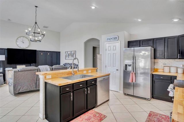 8335 ADELE ROAD, Lakeland, FL 33810
