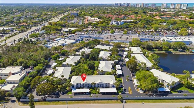 876 Gulf Pavilion DR 202, Naples, FL 34108